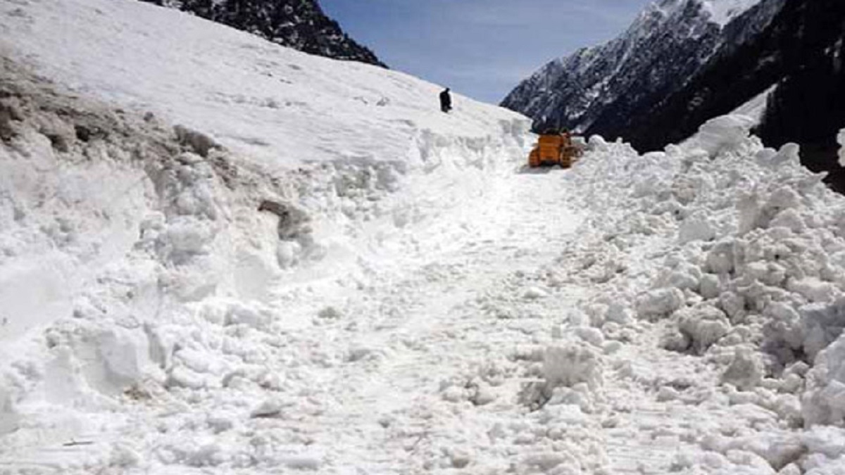 Himachal Pradesh: Avalanche advisory issued in Lahaul and Spiti amid rise in river water level